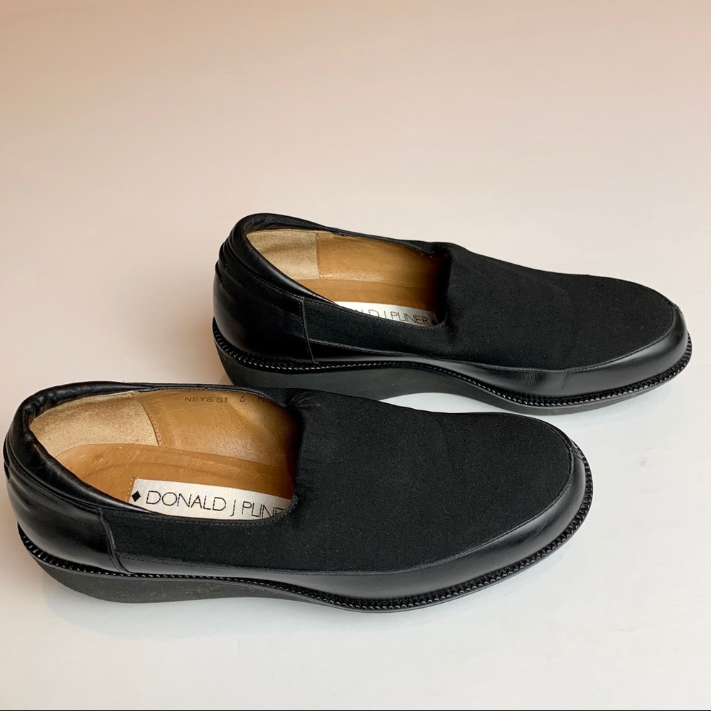 Donald J Pliner Black Wedge Neys Slip On - Picture 2 of 7